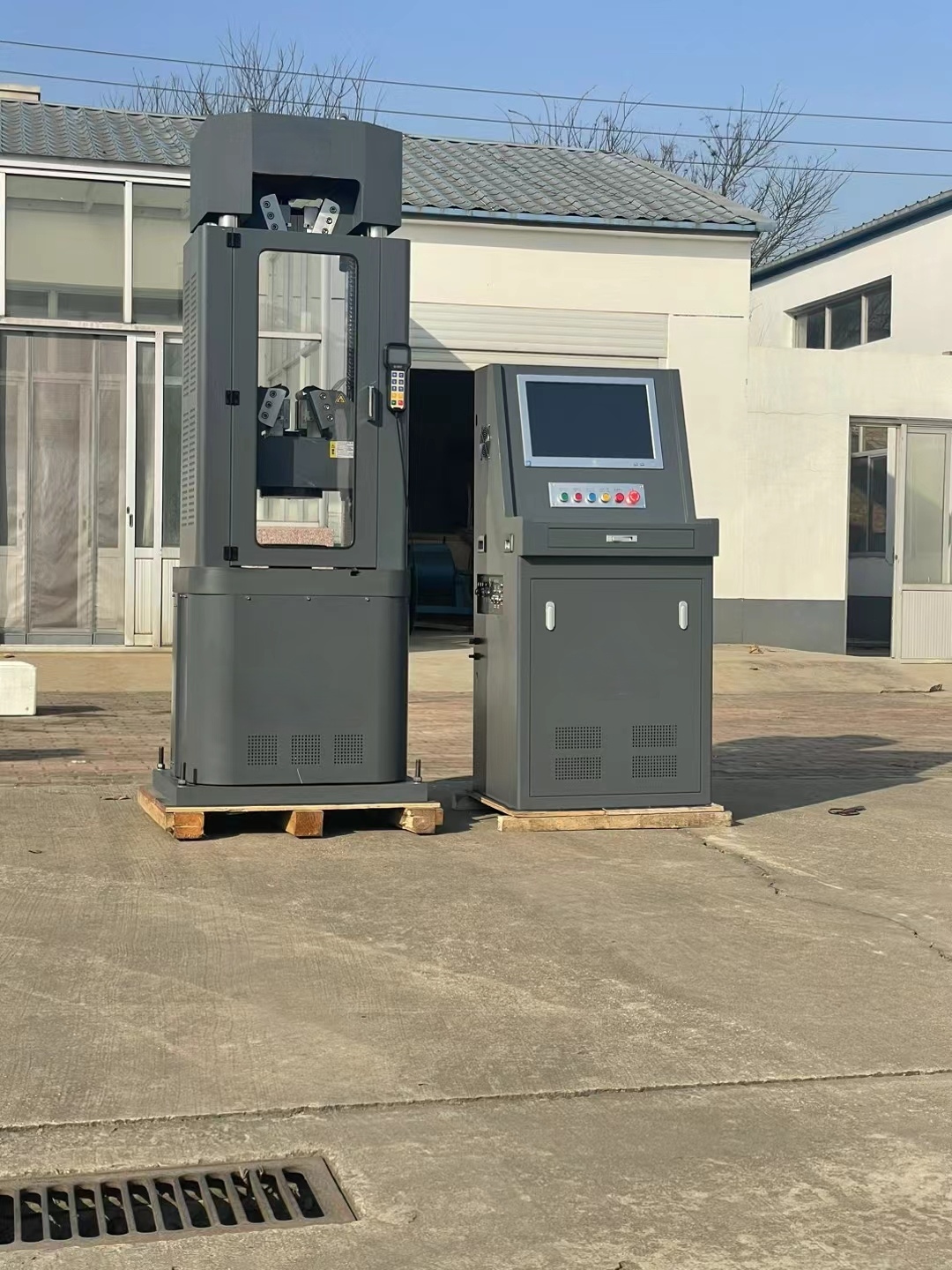 Mesin ujian servo hidraulik sejagat